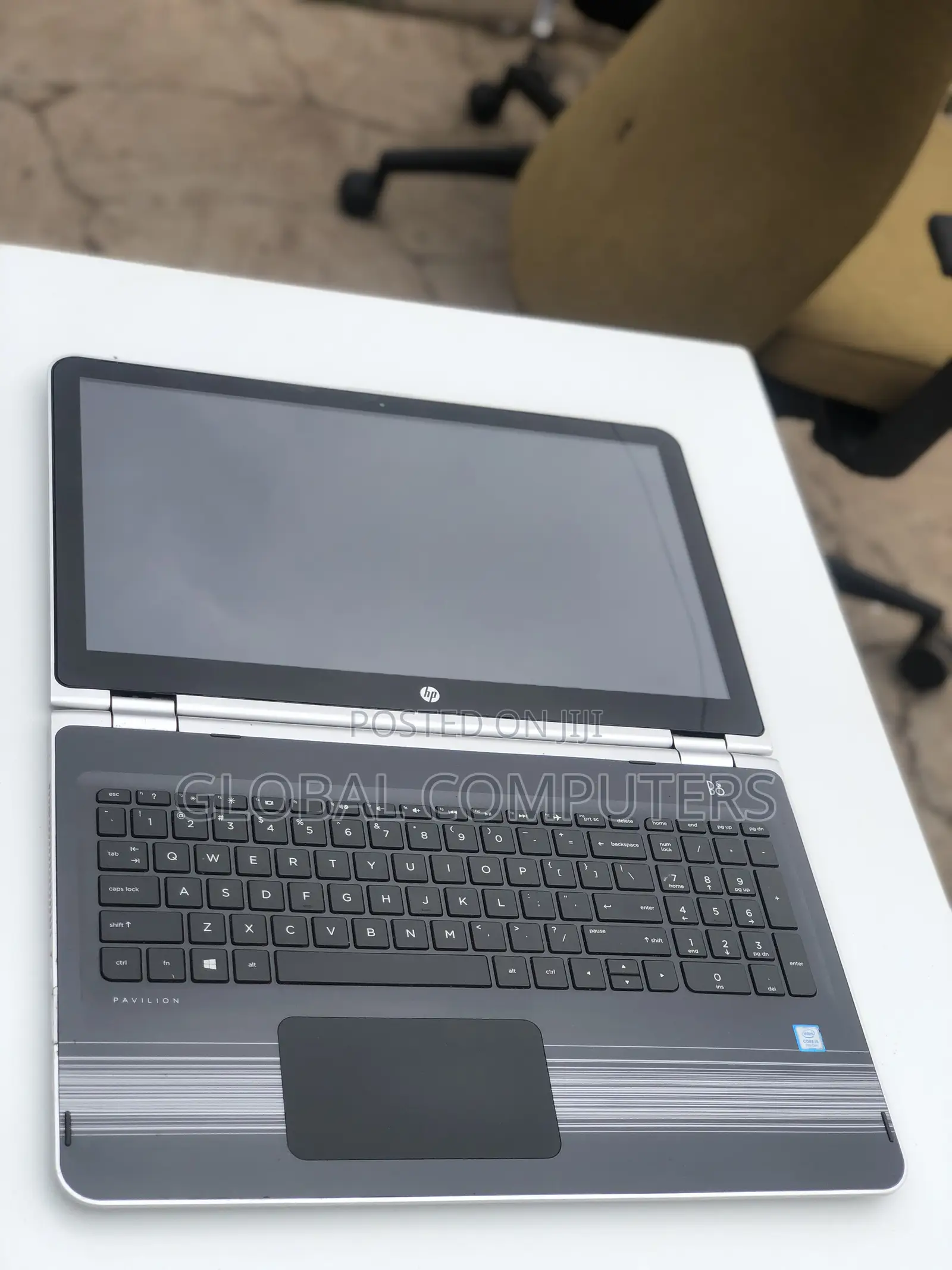 Laptop HP Pavilion X360 8GB Intel Core i5 HDD 1T