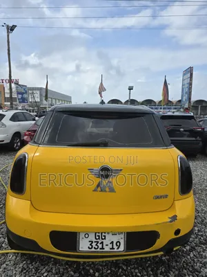 Mini Cooper S 2013 Yellow