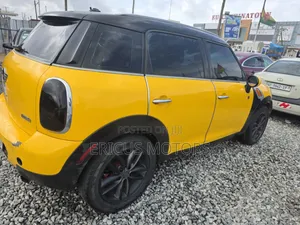 Mini Cooper S 2013 Yellow