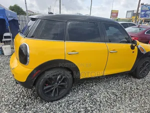 Mini Cooper S 2013 Yellow