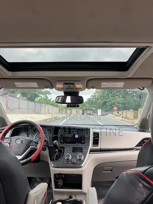 Toyota Sienna Limited AWD 2019 White