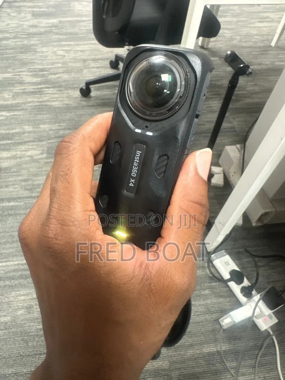 Insta360 X4