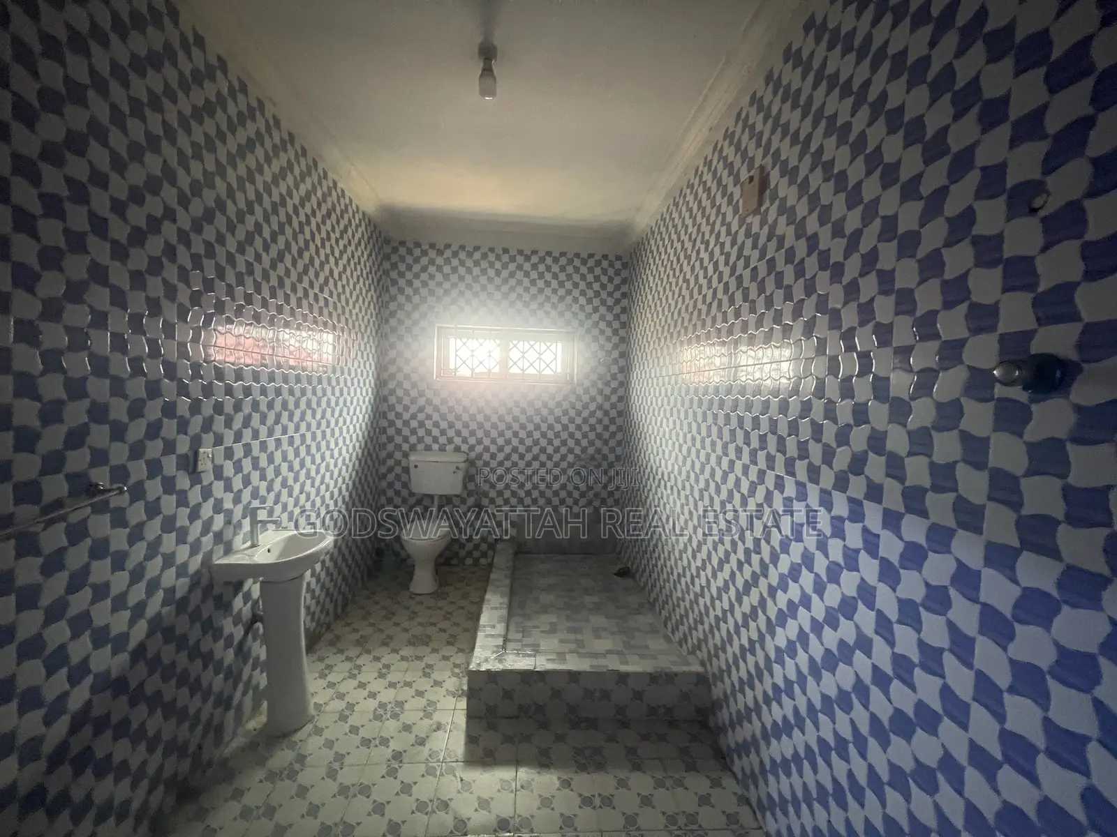 3bdrm Apartment in East Legon, Adjiriganor for rent
