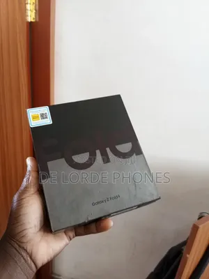 New Samsung Galaxy Z Fold4 256 GB Black