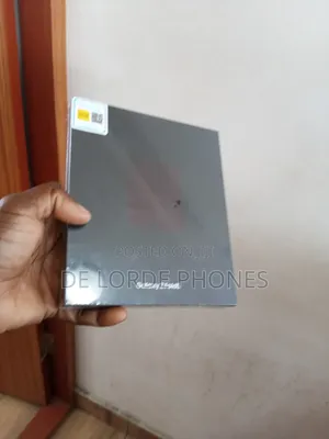 New Samsung Galaxy Z Fold 5 256 GB Bronze