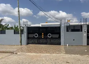 3bdrm House in Pokuase for sale