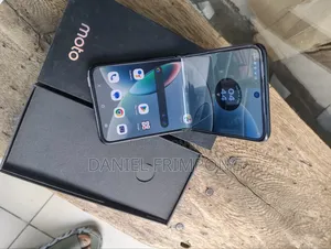 New Motorola Razr 40 128 GB Black