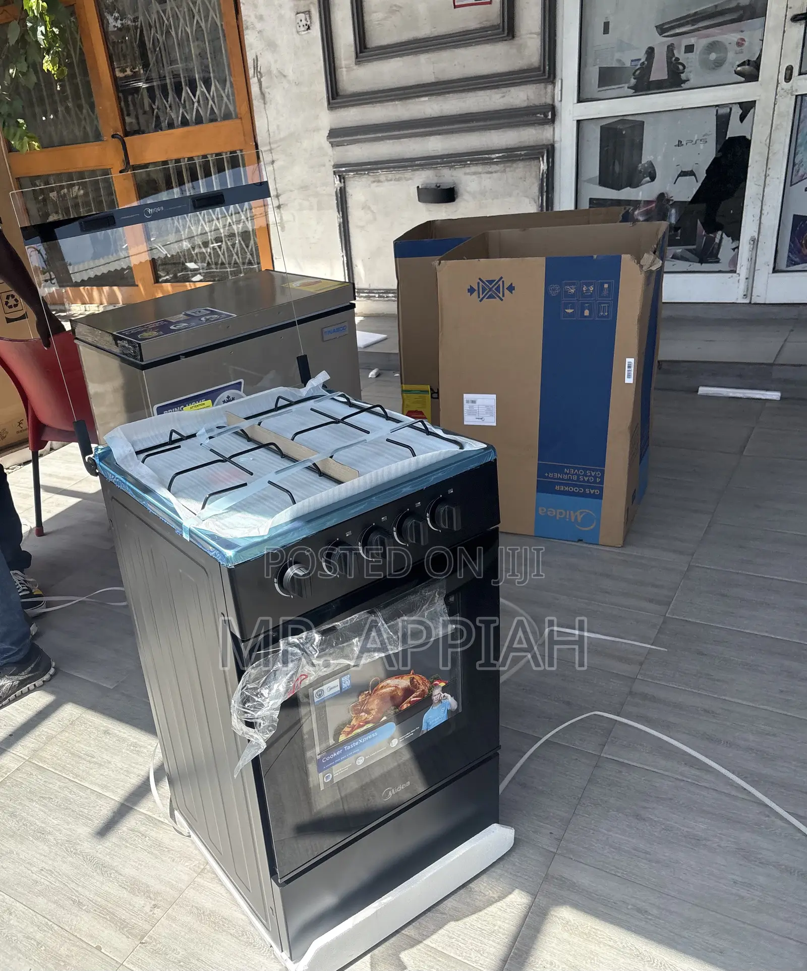 Unique Midea 4 Gas Burner(Black)Mirror 