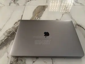Laptop Apple MacBook 2018 16GB Intel Core i7 SSD 512GB