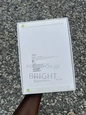 New Apple iPad Pro 11 (2025) 256 GB Black