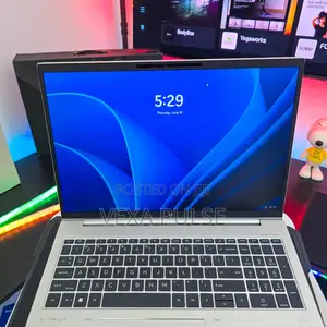 Laptop HP EliteBook 860 G10 8GB Intel Core i5 SSD 512GB