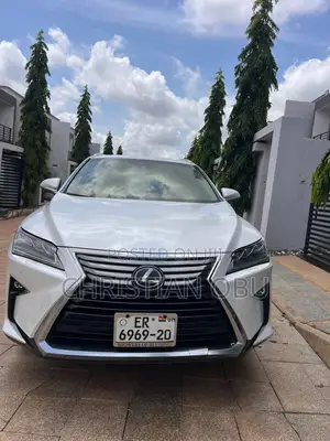 Lexus LX 2019 White