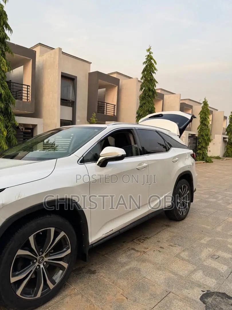 Lexus LX 2019 White
