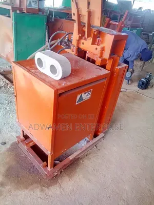 Interlocking Block Machine