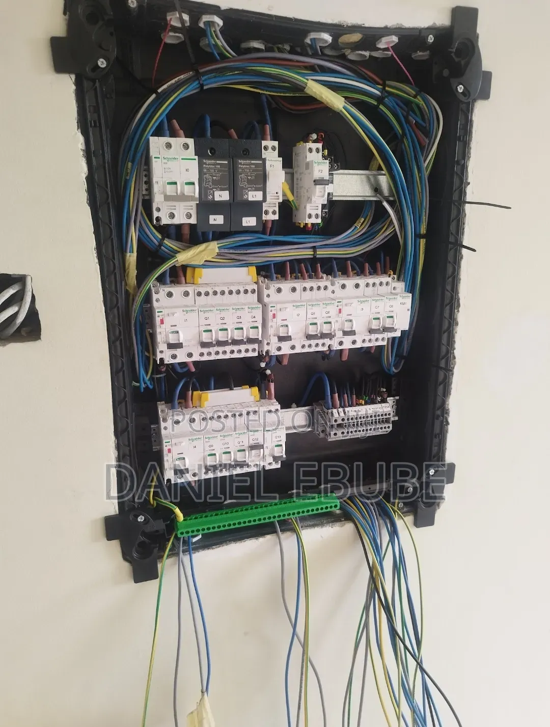 Electrician, Technician