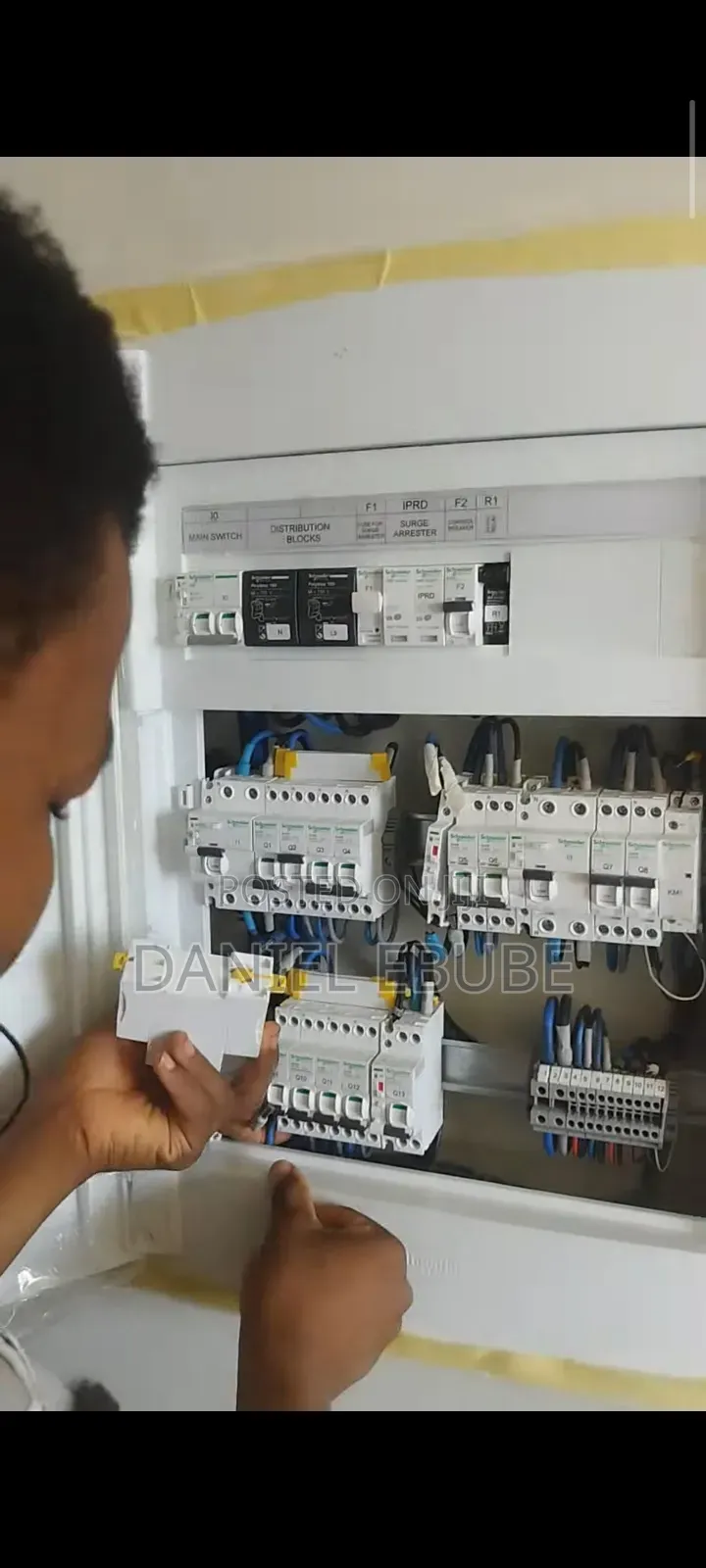 Electrician, Technician