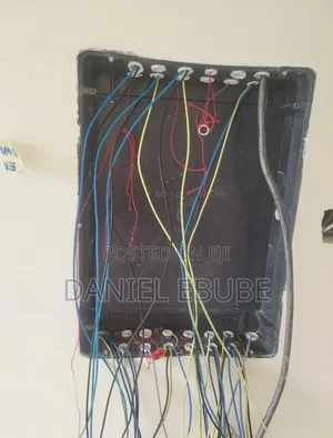 Electrician, Technician