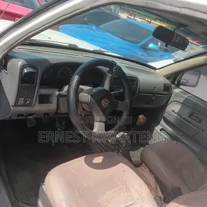 Nissan Hardbody 2014 White