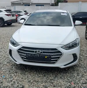 Hyundai Avante 2017 White