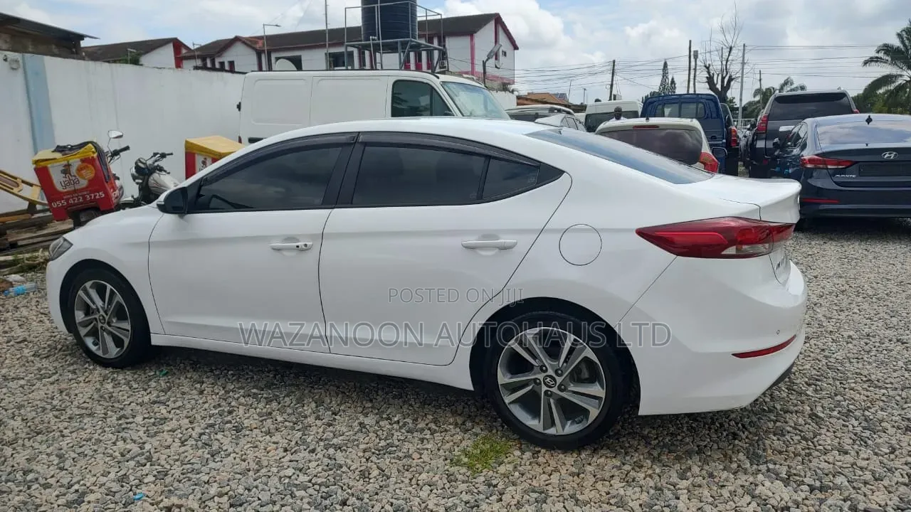 Hyundai Avante 2017 White