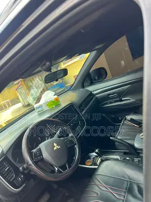 Mitsubishi Outlander SEL FWD 2018 Black