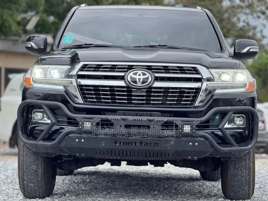 Toyota Land Cruiser 4.6 V8 VX-R 2014 Black