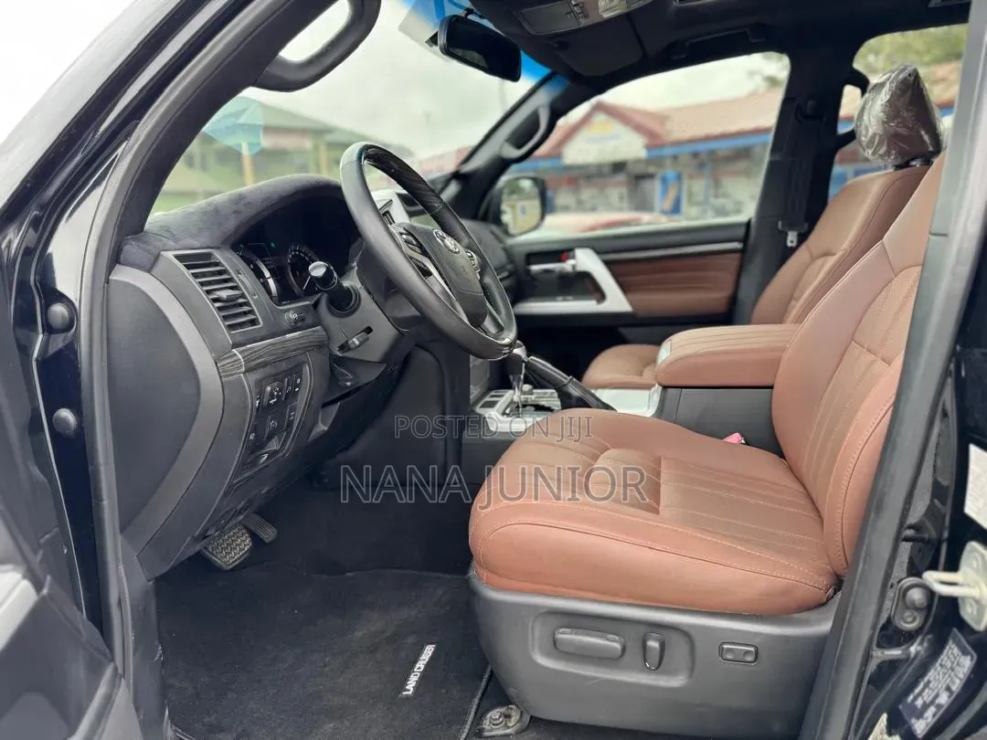 Toyota Land Cruiser 4.6 V8 VX-R 2014 Black