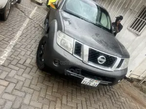 Nissan Navara 2.5 dCi 2012 Gray