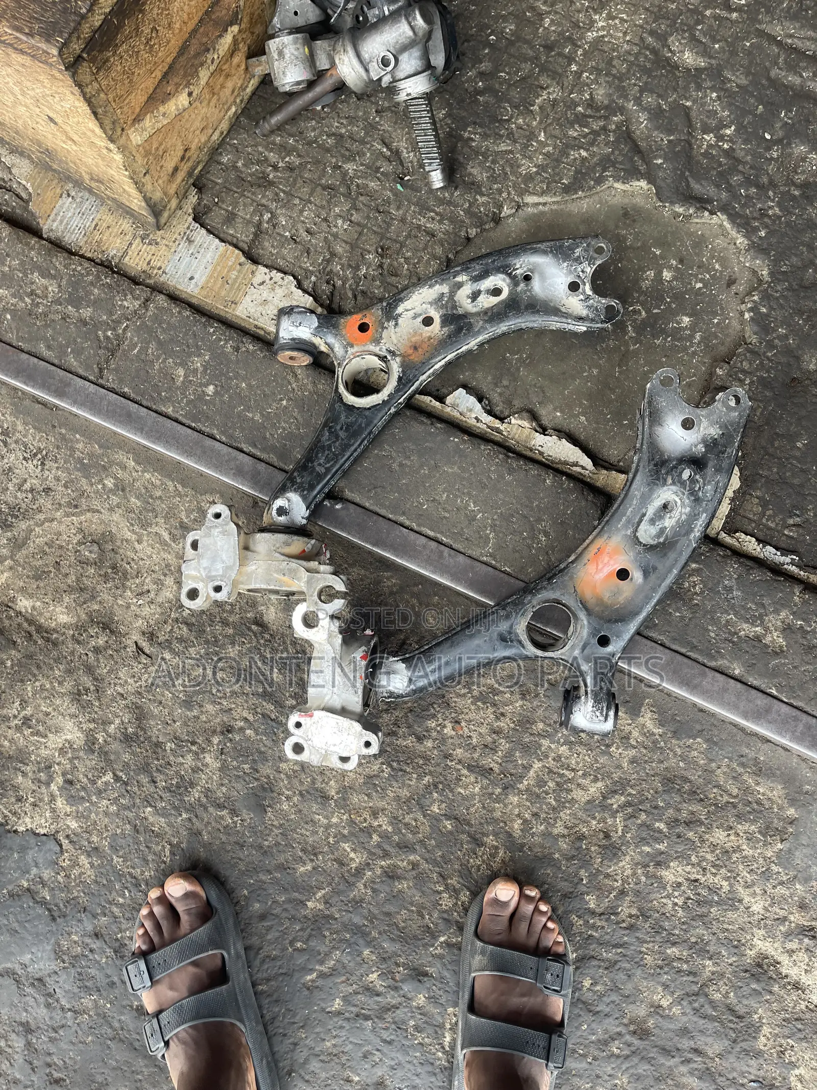 Honda Cr-v 2017,2018,2019,2020,2021,2022 Lower Arm