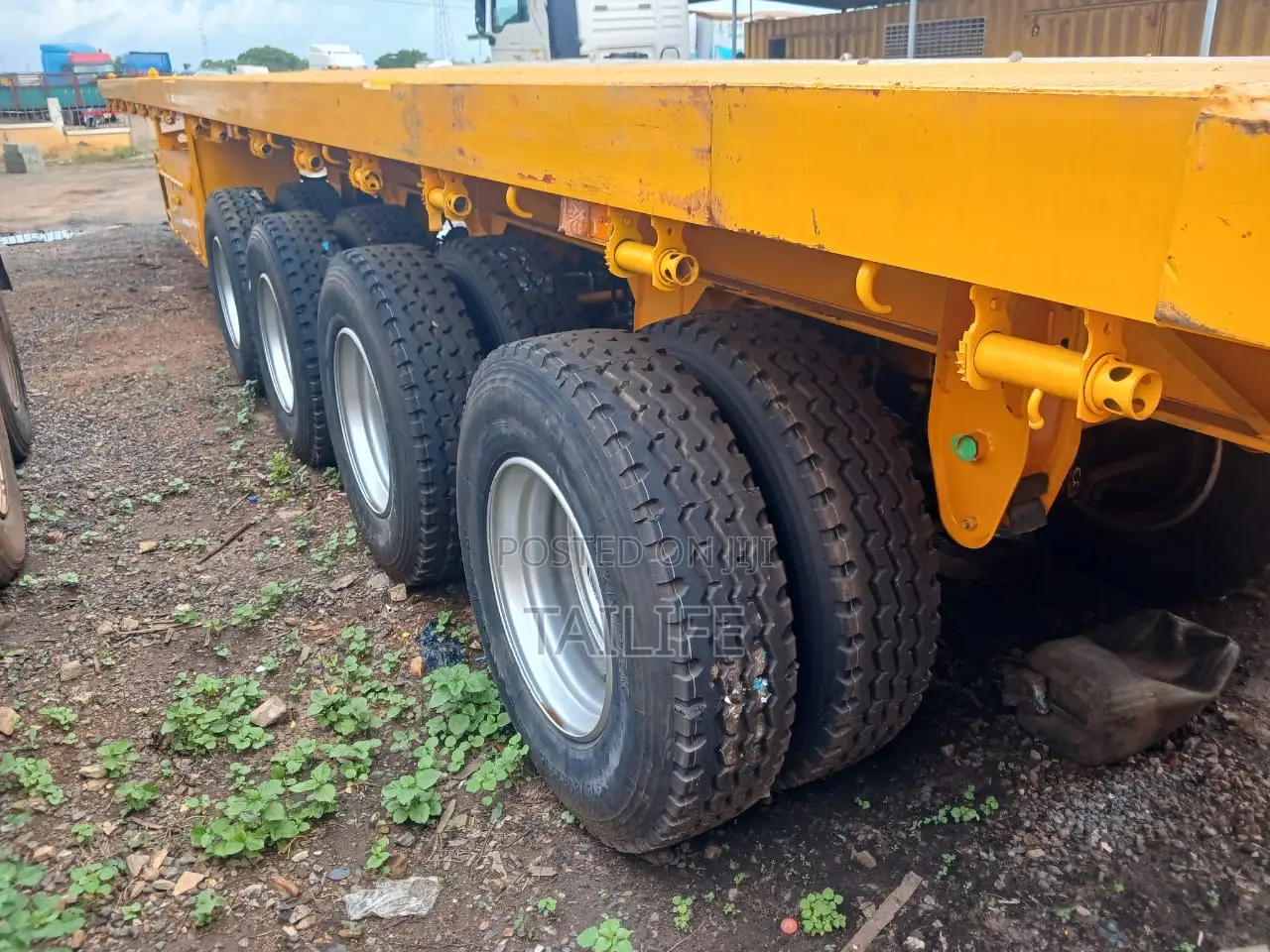 Flatbed Trailer Brand New 4 Axle – Front Lift Axle, Heavy Duty (Tema)