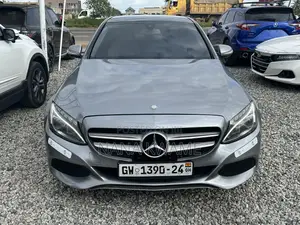 Mercedes-Benz C300 Luxury 4Matic Sedan AWD (2.0L 4cyl 7A) 2016 Gray
