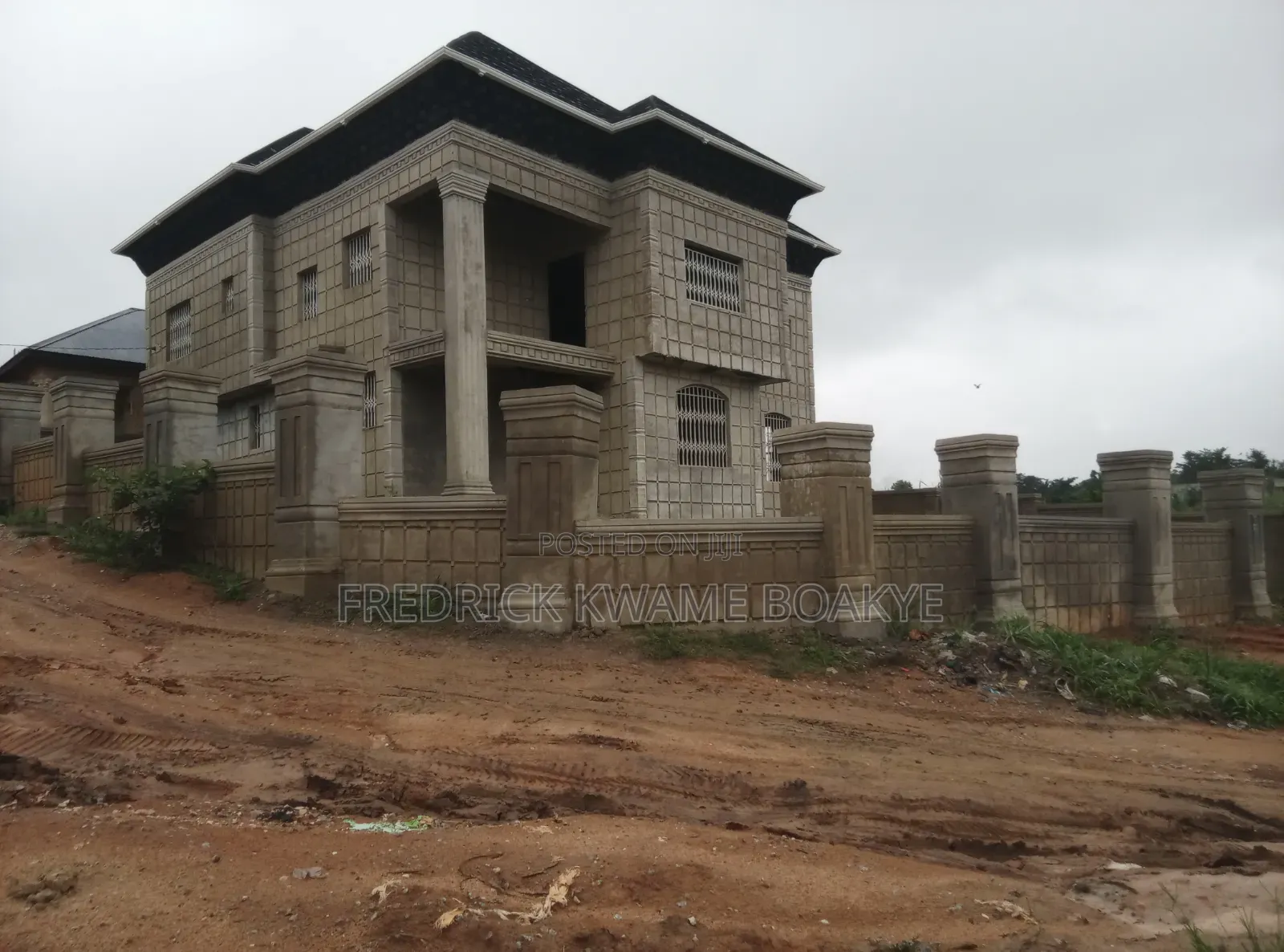 5bdrm House in Brother K Estate, Kumasi Metropolitan for sale