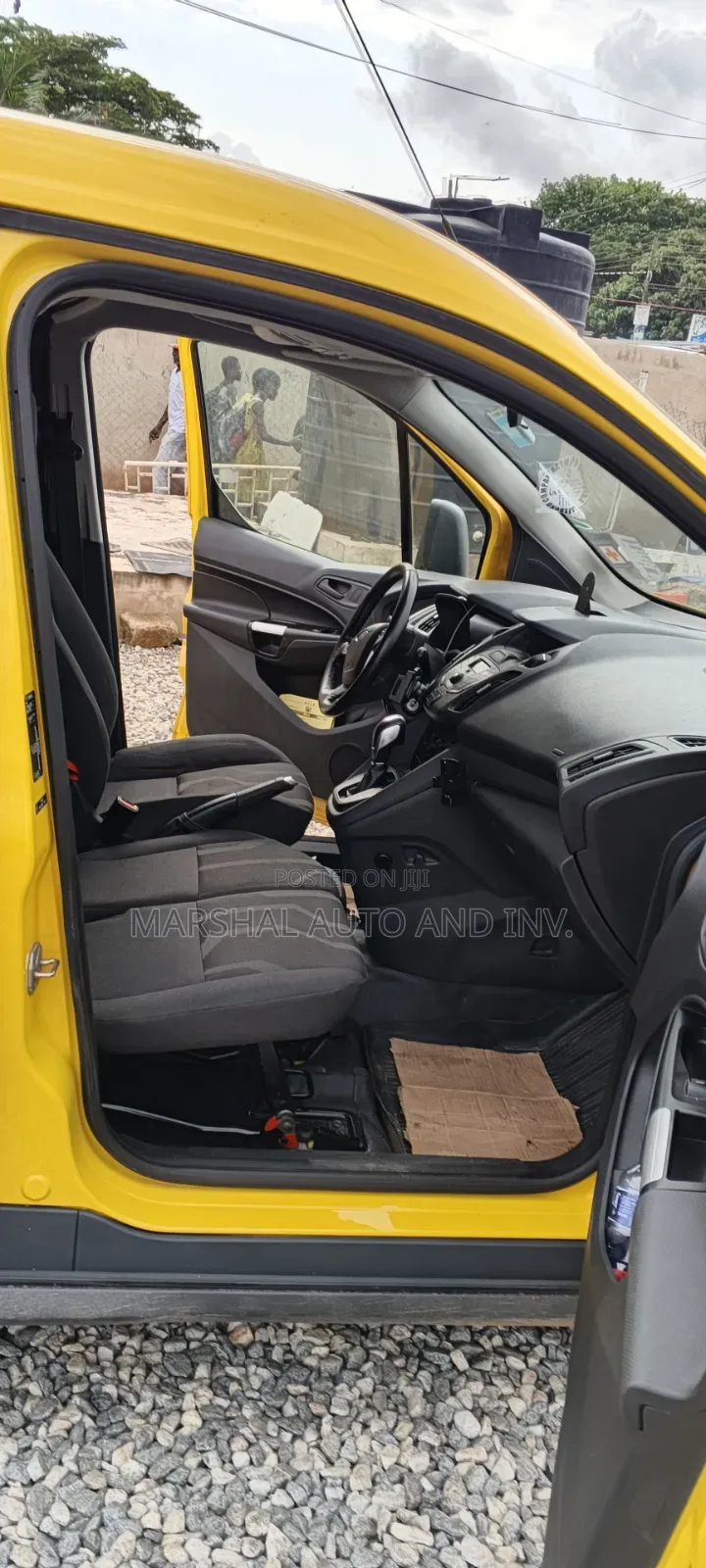 Ford Transit Connect 2016 Yellow