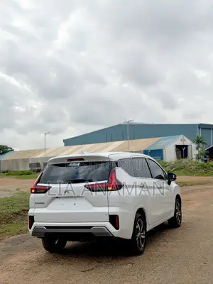 New Mitsubishi Xpander Premium 2024 White