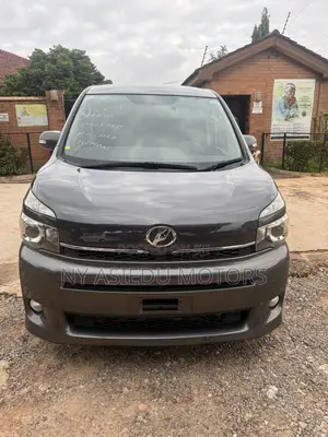 Toyota Voxy 2011 Gray