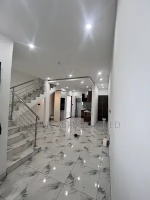 2bdrm House in Neon Boulevard Phase, Nmai-Dzorn for sale