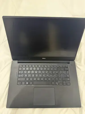 Laptop Dell XPS 15 (9560) 8GB Intel Core i5 SSD 256GB