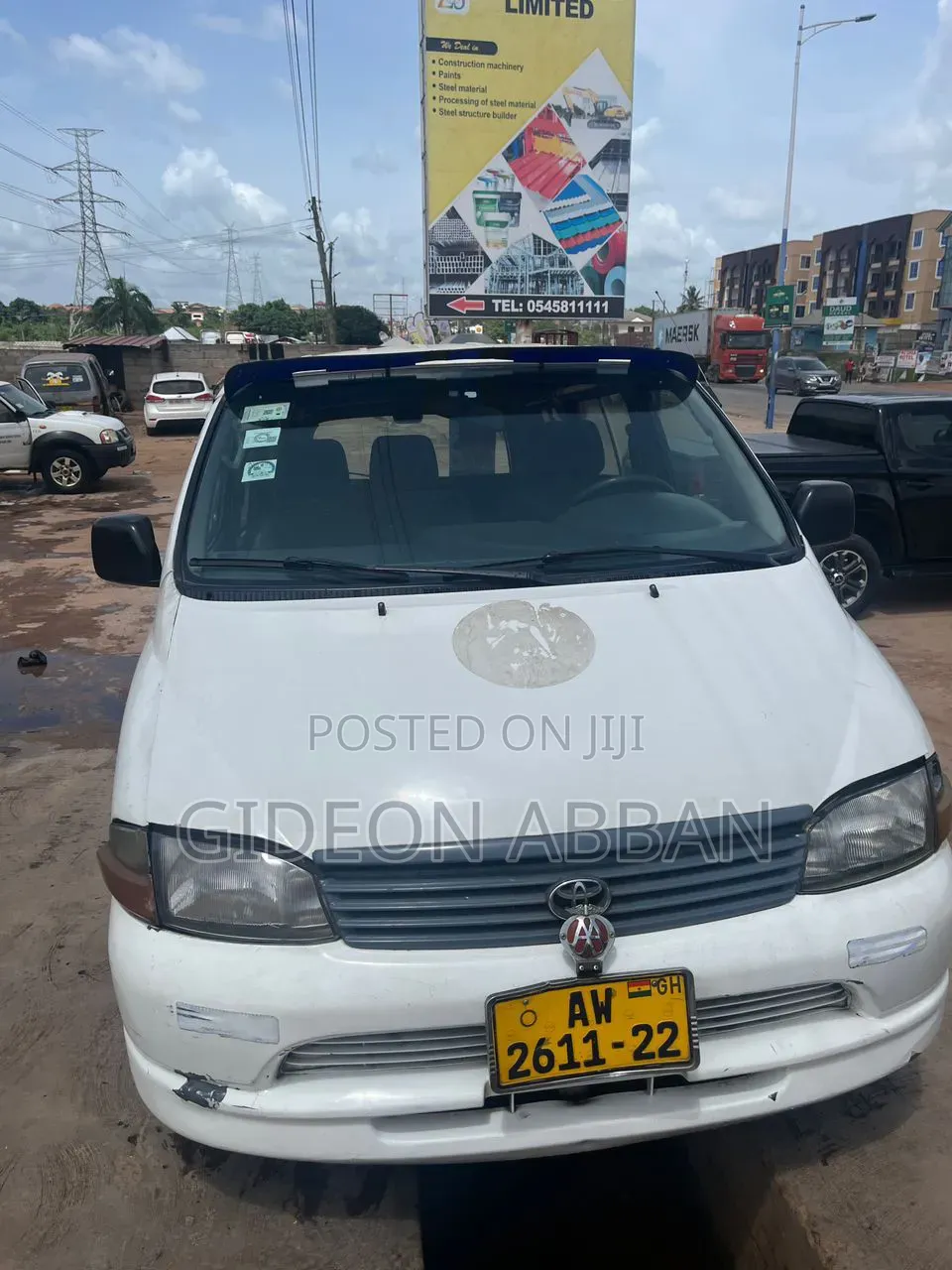 Toyota HiAce 2004 White