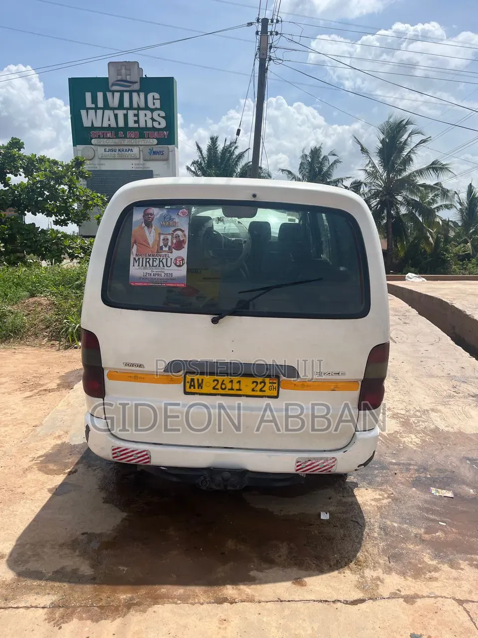 Toyota HiAce 2004 White