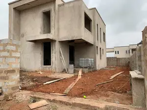 4bdrm House in Hills, Lake Side Estate for sale