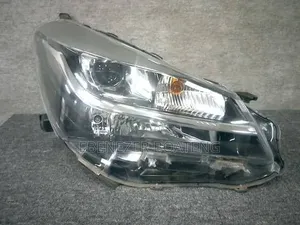 Toyota Vitz 2016 2017 Model Headlight