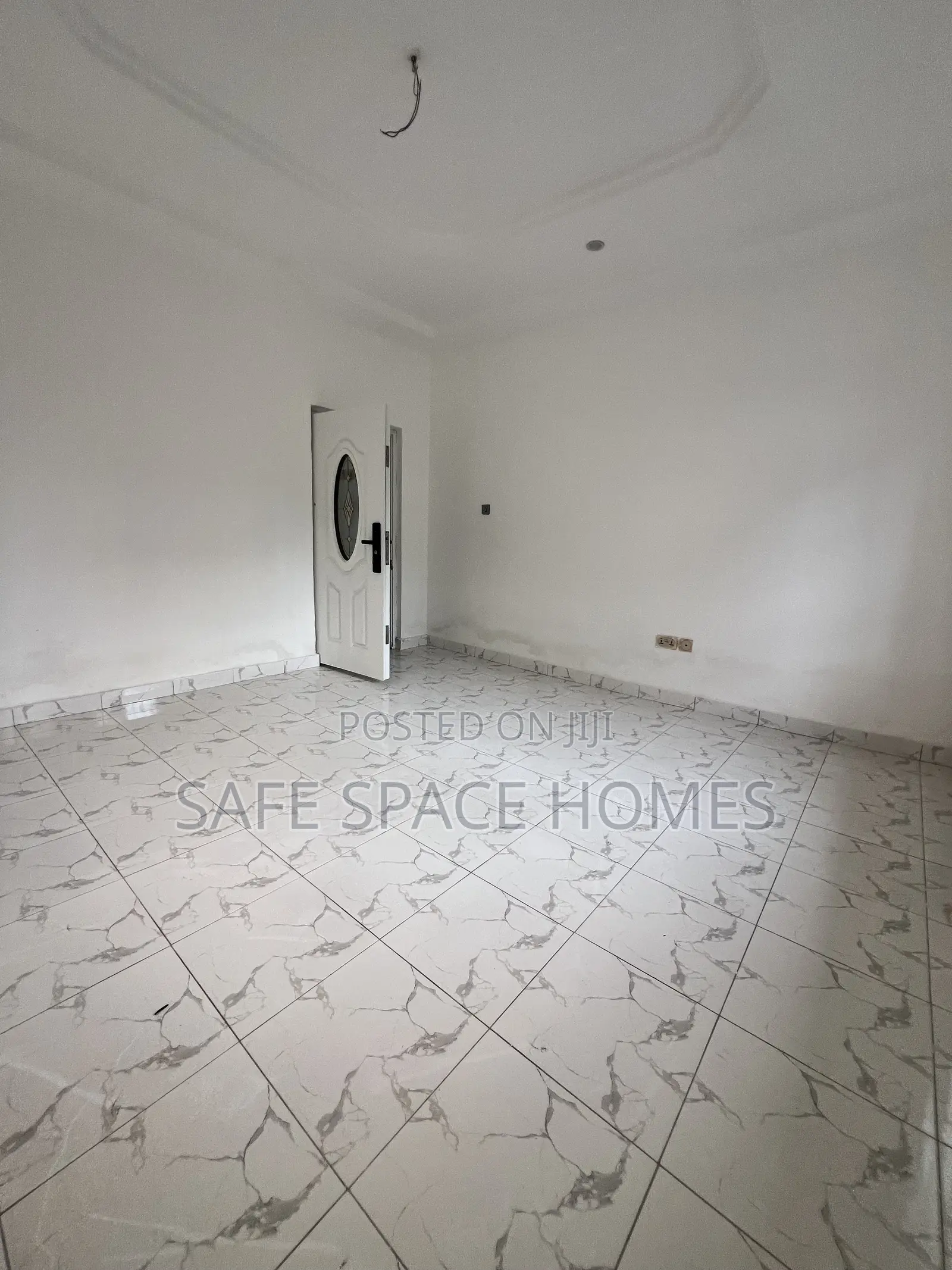 3bdrm Bungalow in Burma Camp for rent