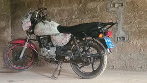 Bajaj Boxer 125 2020 Red