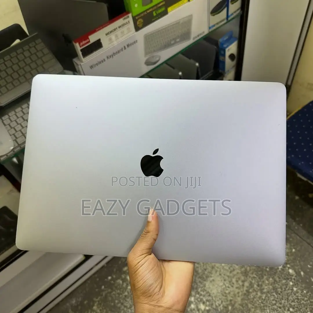 Laptop Apple MacBook Pro 2018 16GB Intel Core i7 SSD 512GB