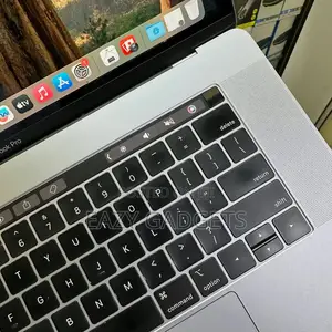 Laptop Apple MacBook Pro 2018 16GB Intel Core i7 SSD 512GB