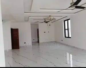 4bdrm House in Sakumono Estates for sale