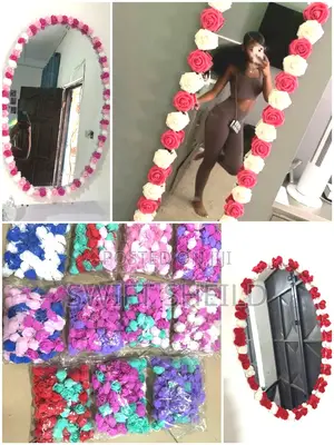 100 Peice Mirror Flowers