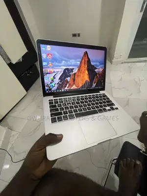 Laptop Apple MacBook Pro 2015 8GB Intel Core i5 SSD 512GB