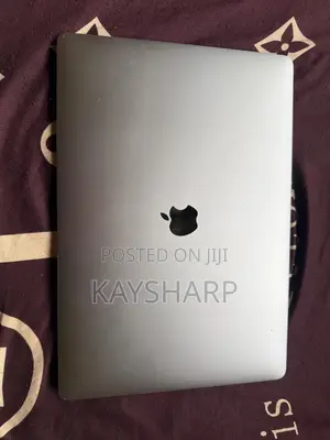 Laptop Apple MacBook Pro 2019 16GB Intel Core i7 SSD 256GB