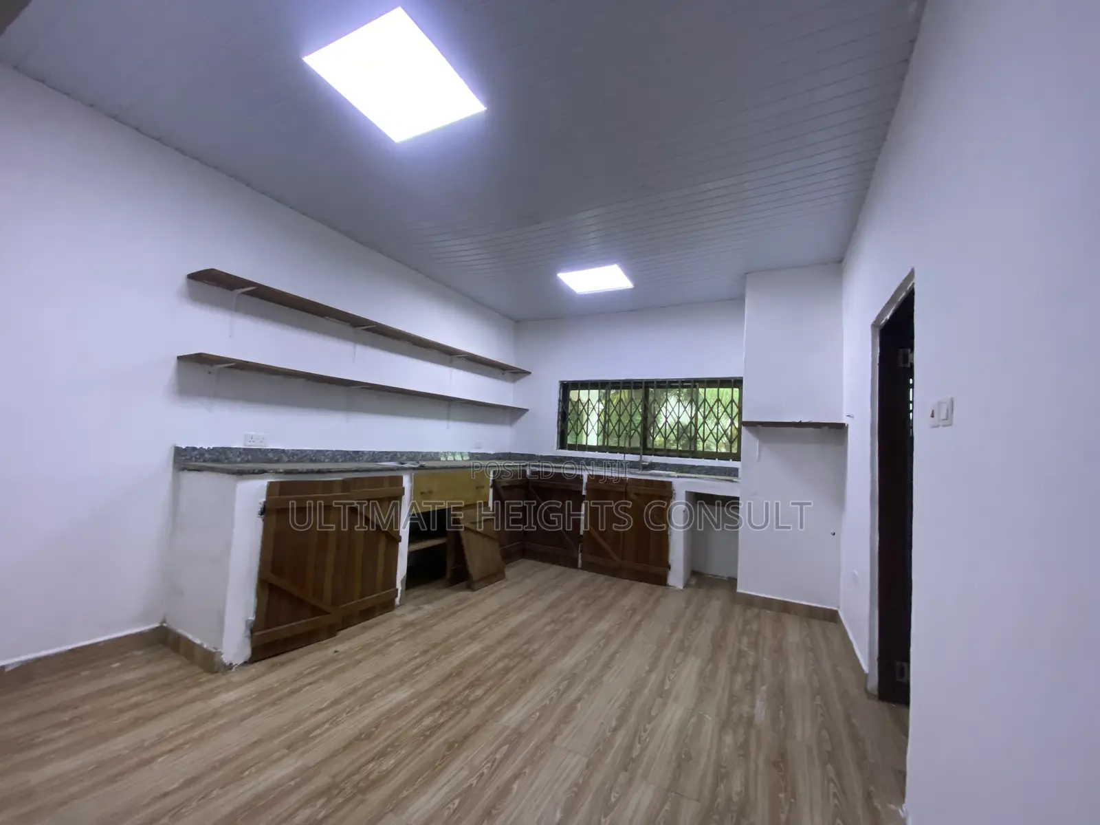4bdrm House in Red Top, West Hills Mall Area for rent